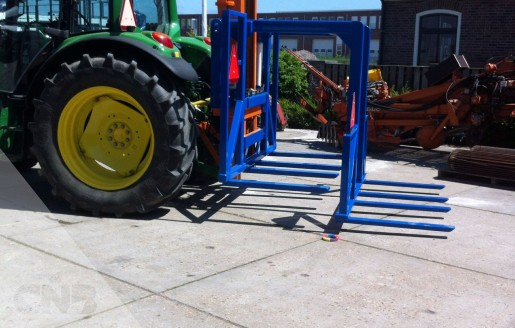 Foto van Hefmast 2,5 ton