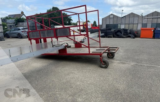 Foto van Oogstwagen bloemen-Van Gerven Mechanisatie
