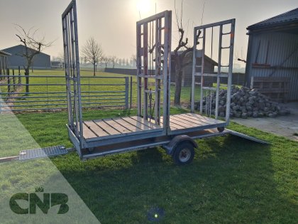 Aanhangwagen voor 2 veilingkarren