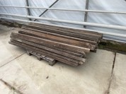Foto van hardhouten palen