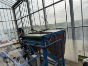 Foto van Kuubskistenkantelaar met doseerband